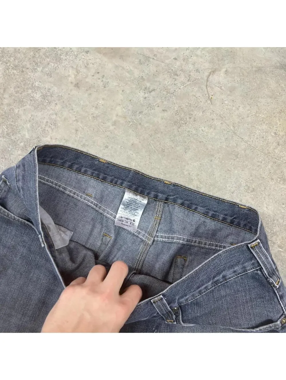 vintage carhartt dark blue relaxed baggy fit jeans size 38 x 32
